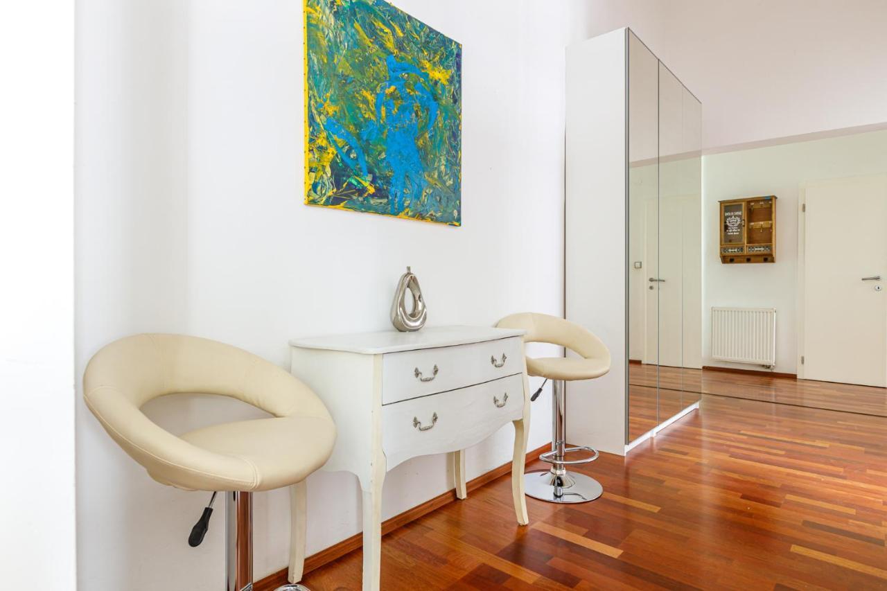 Newly Renovated Apartment In The Old Town Bratislava Ngoại thất bức ảnh
