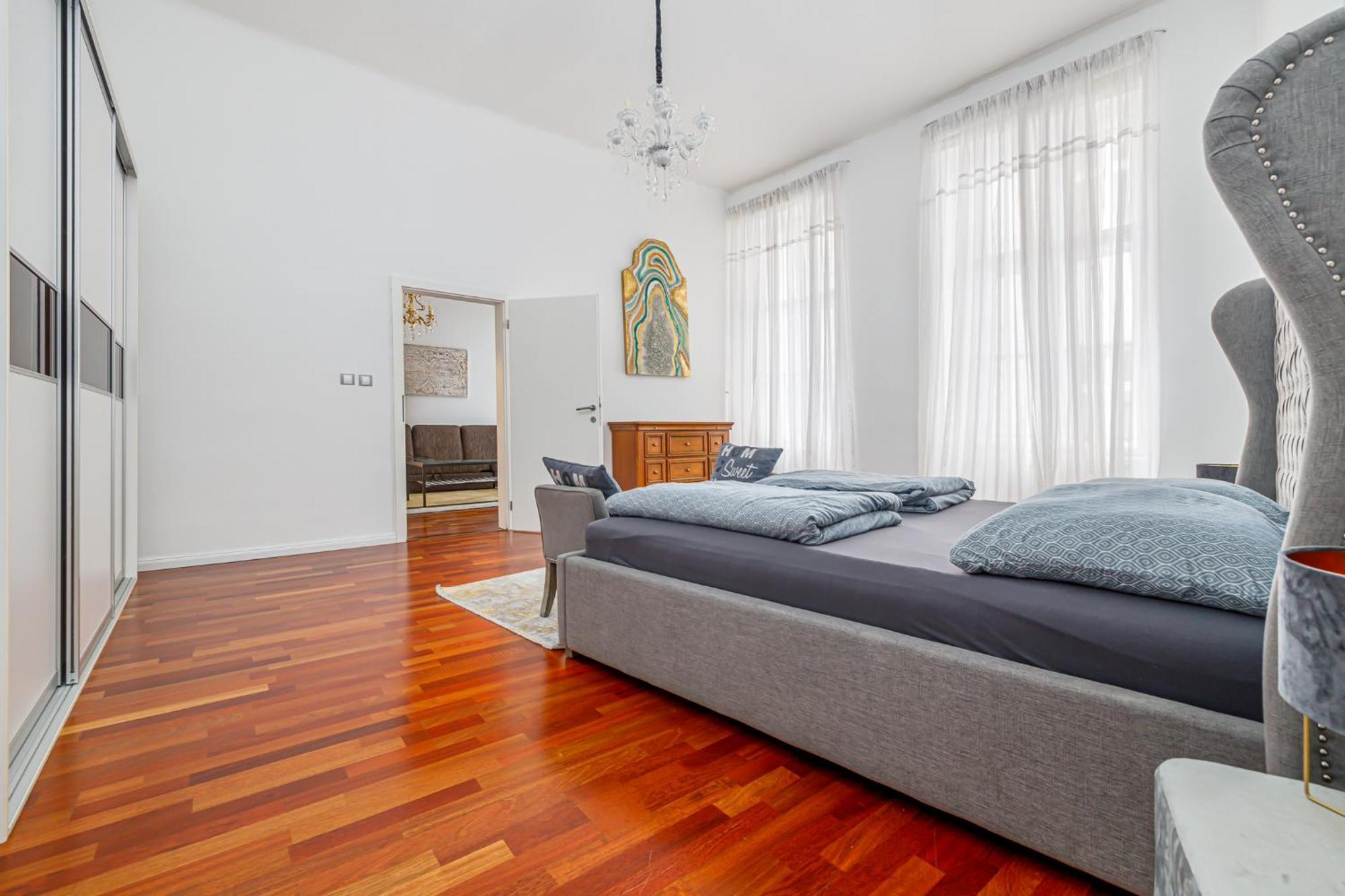 Newly Renovated Apartment In The Old Town Bratislava Ngoại thất bức ảnh