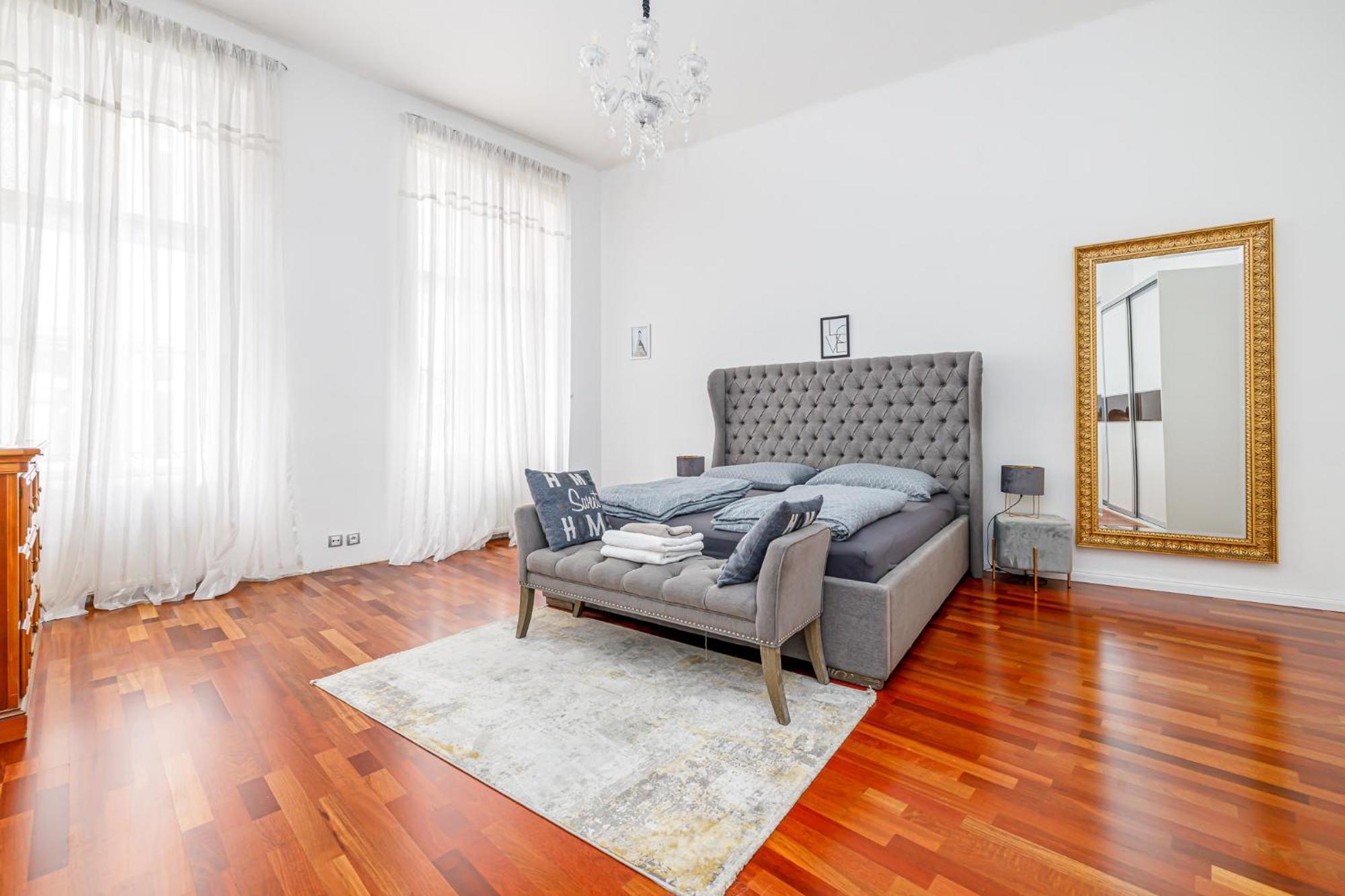 Newly Renovated Apartment In The Old Town Bratislava Ngoại thất bức ảnh