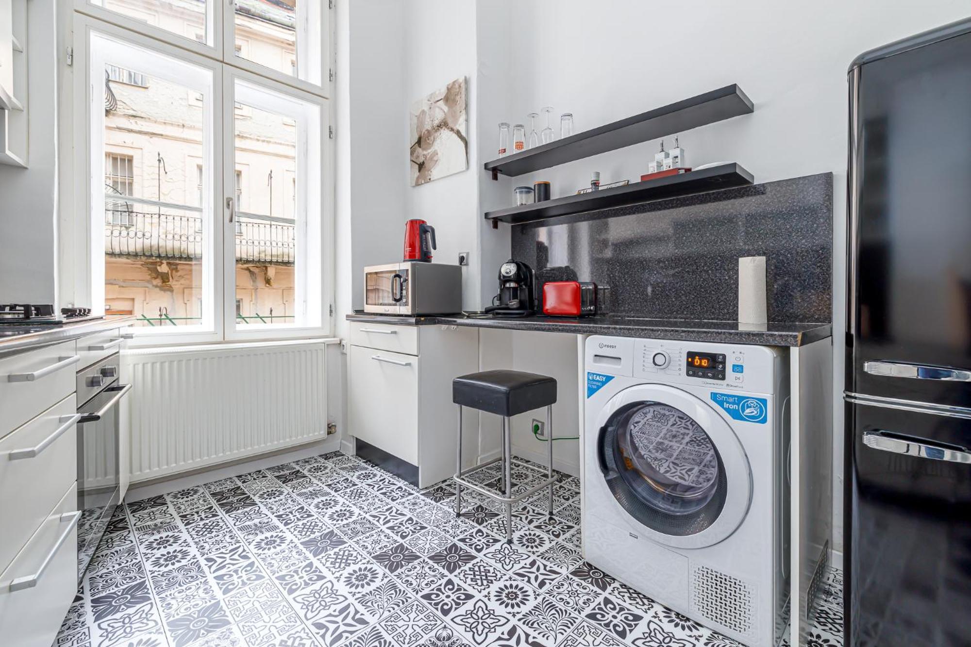 Newly Renovated Apartment In The Old Town Bratislava Ngoại thất bức ảnh